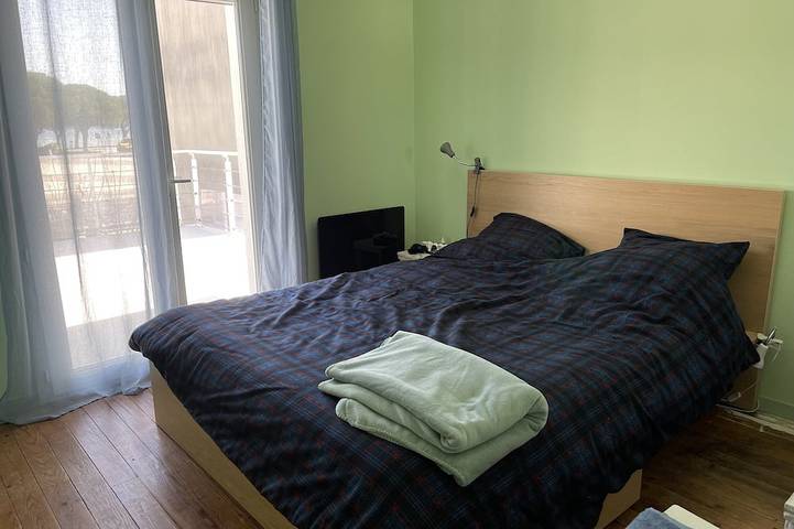 Location de vacances pour 6 personnes, avec piscine ainsi que balcon et jardin dans Plage de Maubuisson - 2