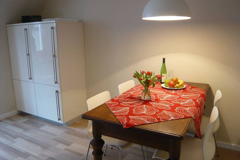 Ganze Wohnung, Moderne, großzügige, komfortable Wohnung mit traumhaftem Moselblick, gr. Balkon in Valwig, Cochem-Zell