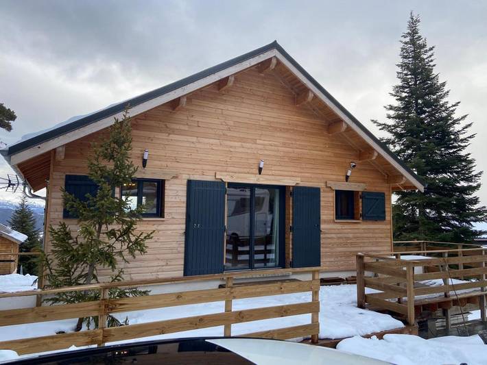 Gîte pour 10 personnes, avec vue et jardin dans Chabanon Selonnet