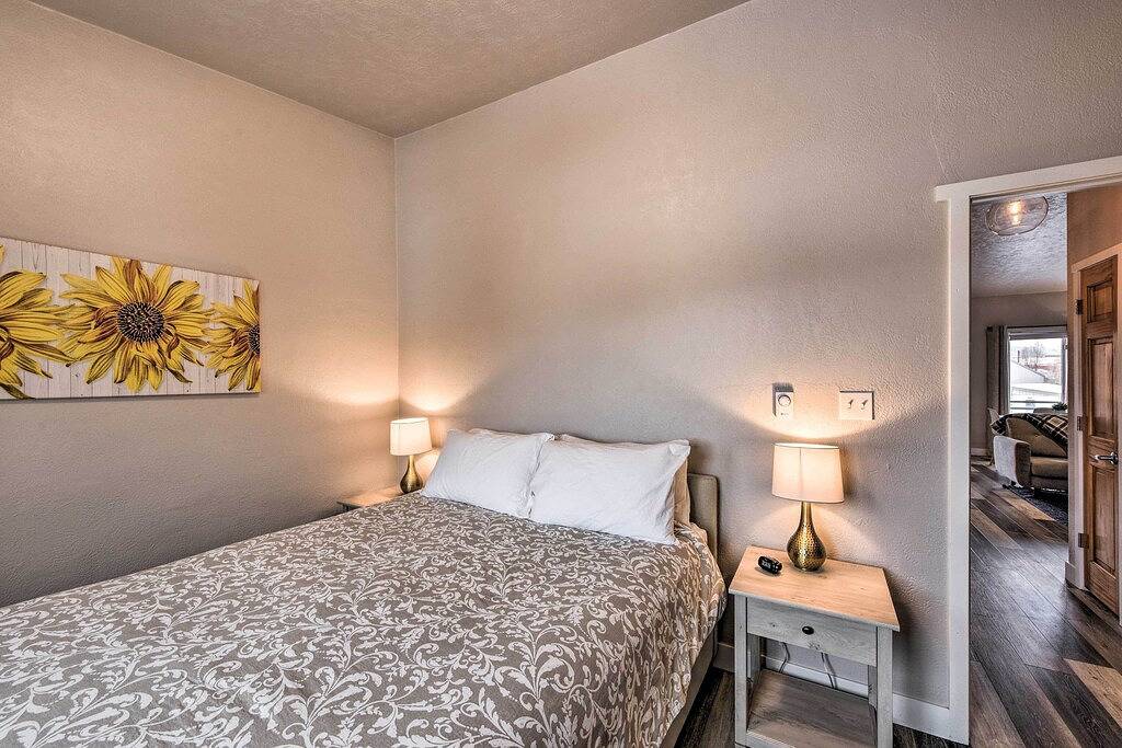 Ganze Wohnung, Buena Vista Condo: 1/2 Mile to River & Main St! in Buena Vista, Chaffee County