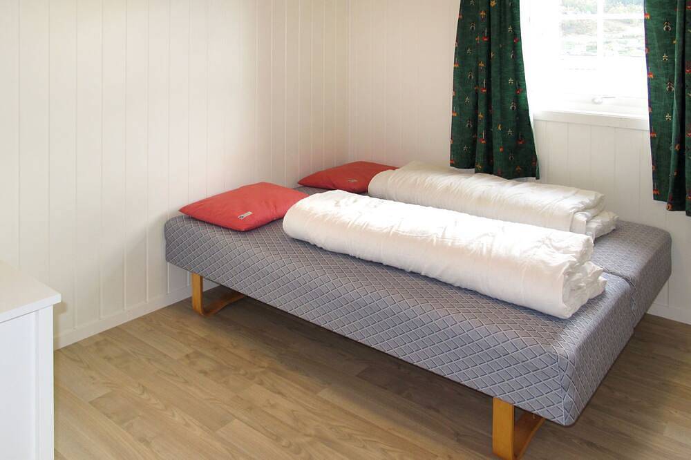 Rød Hytte in Hardangerfjord