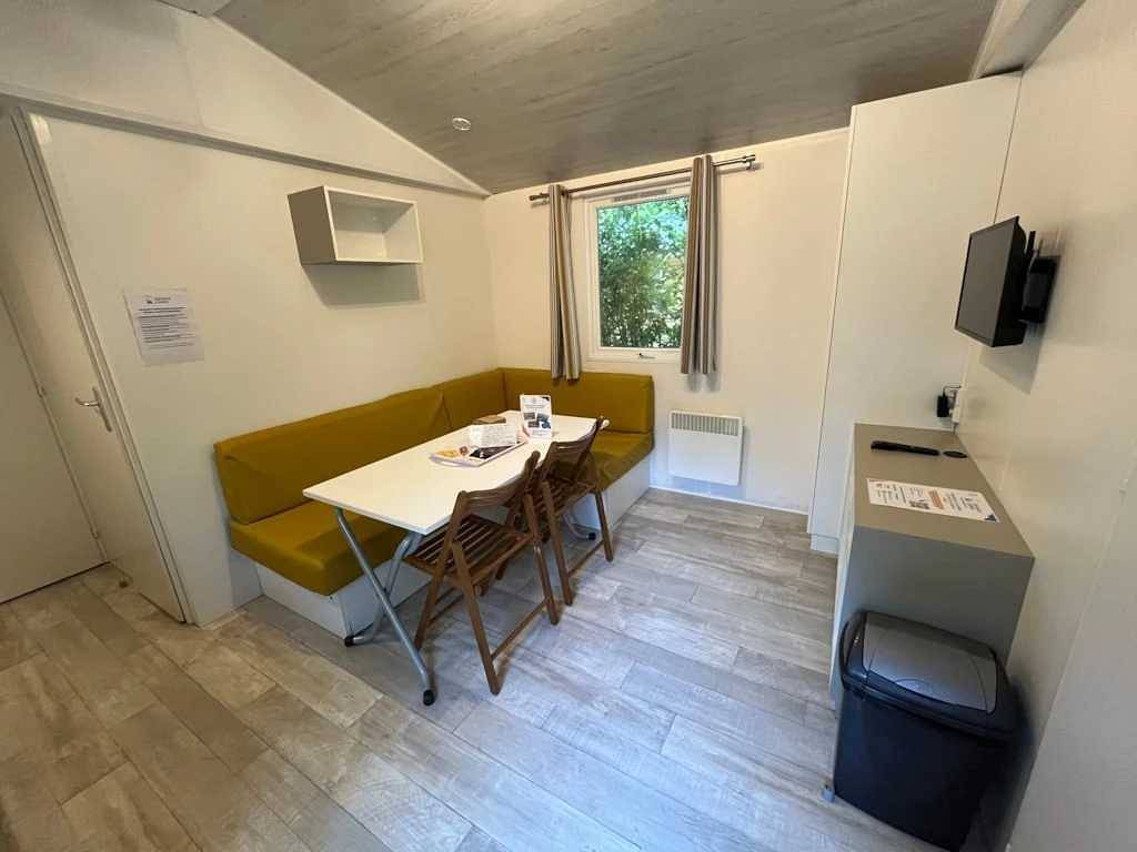 Camping 4 étoiles - Piscine  - ef00ai in Avignon, Vaucluse