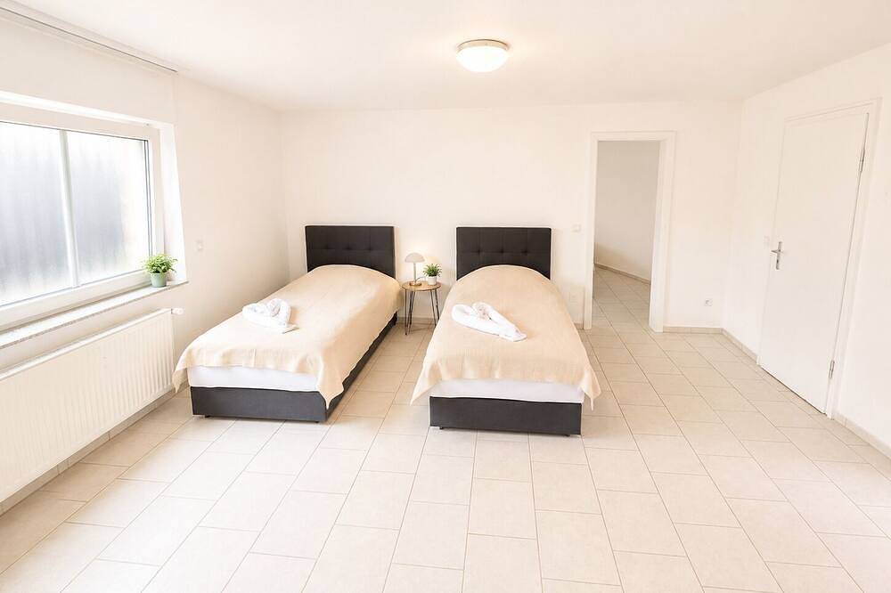 Ganze Wohnung, Nice Flats Premium 2 Zimmer 4 Bett Apartment, Smarttv , Terrasse in Hamm, Ruhrgebiet