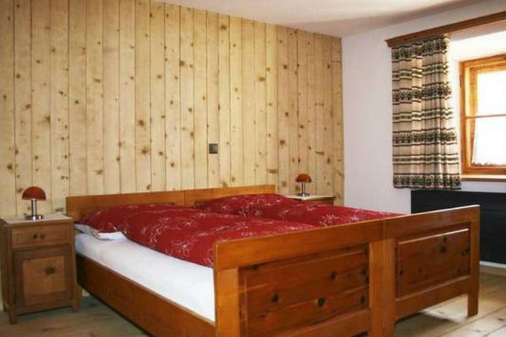 Ganze Wohnung, Chasa Puntin Eg, (Sta. Maria - Santa Maria Val Müstair). in Sta. Maria im Val Müstair, Val Müstair