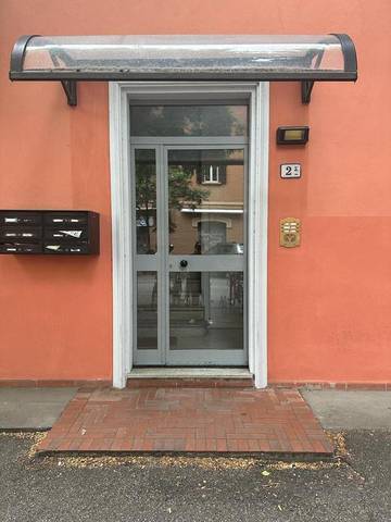 Gîte pour 4 personnes, avec vue et terrasse dans Gare De Bologne