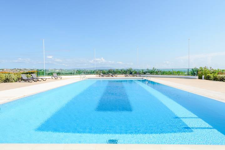 Villa para 8 pessoas, com Varanda e Jardim e ainda Piscina em Santa Maria