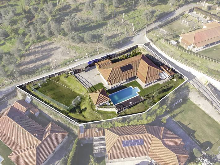 Casa de férias para 10 pessoas, com jardim, com animais de estimação em Celorico de Basto