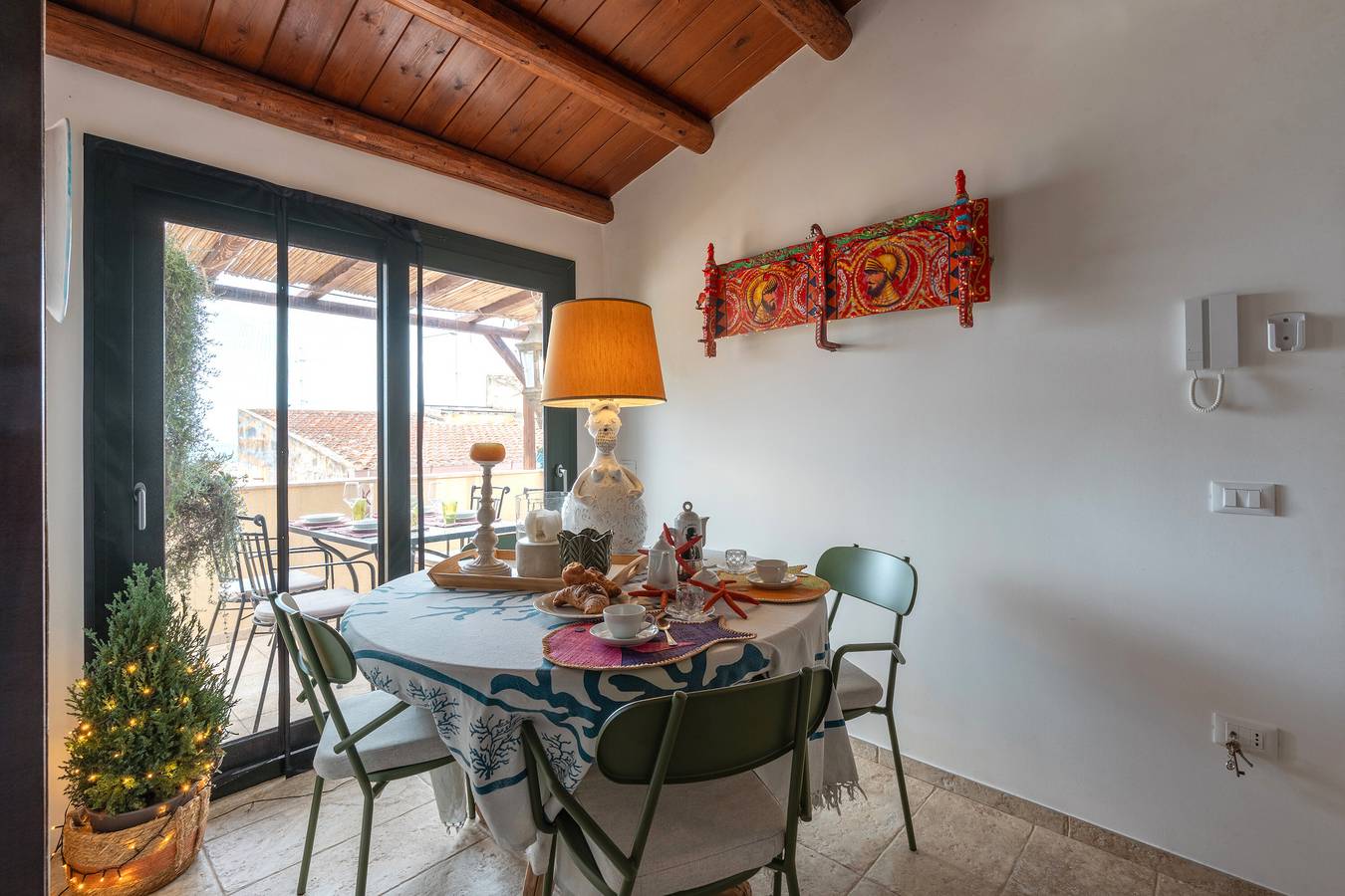 Holiday Home 'Casa Mauro E Robi Attico Faraglioni' with Private Terrace, Wi-Fi and Air Conditioning in Castellammare del Golfo, Trapani Province