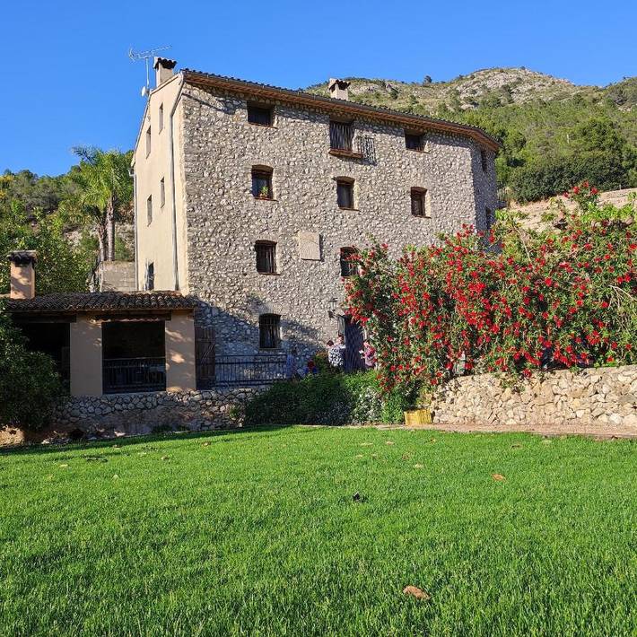 Casa rural para 6 personas, con Terraza y Jardín además de Piscina y Vistas en Castell de Castells - 3