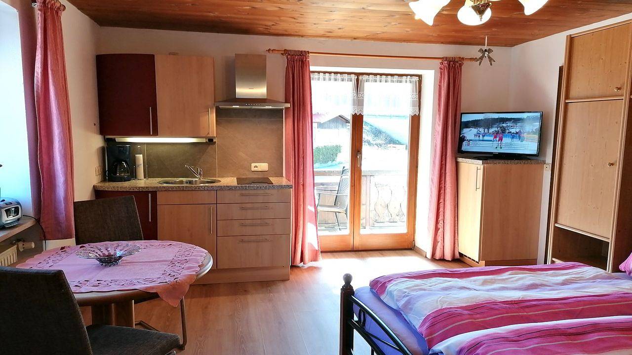 Ganze Ferienwohnung, Ferienwohnung für 2 Personen (22 m²) in Bad Bayersoien in Bad Bayersoien, Bayerische Alpen