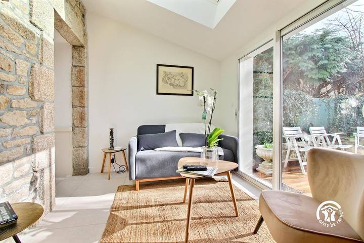Gîte pour 4 personnes, avec Terrasse et Jardin à Elven