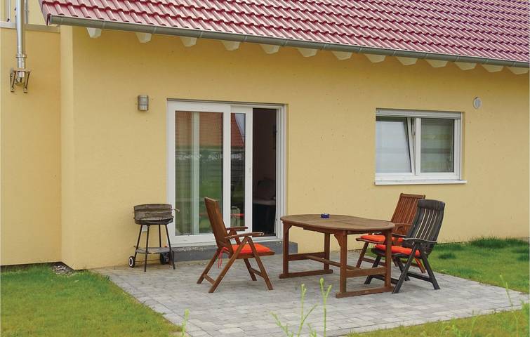 Ganze Ferienwohnung, Gemütliches Apartment am Strand mit Parkplatz und Internet in Boiensdorf, Neuburg