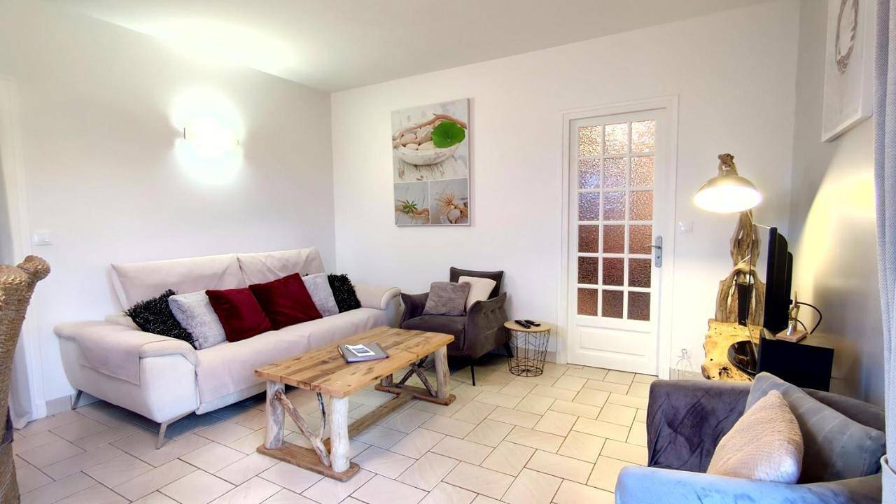 Three-Bedroom Villa in Royan, Côte de Beauté