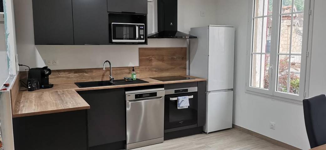 Gîte pour 9 personnes, avec terrasse à Jaux - 2