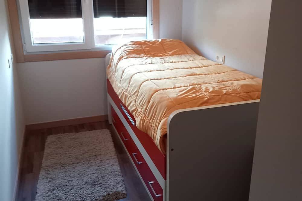 Entire apartment, Apartamento \"vikingo\" en Catoira in Catoira, Rías Baixas