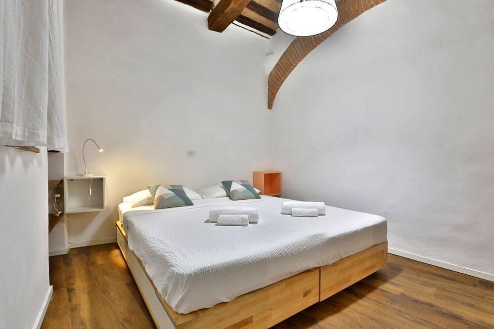 Entire apartment, Independent apartment near Piazza del Campo in Siena, Siena Province