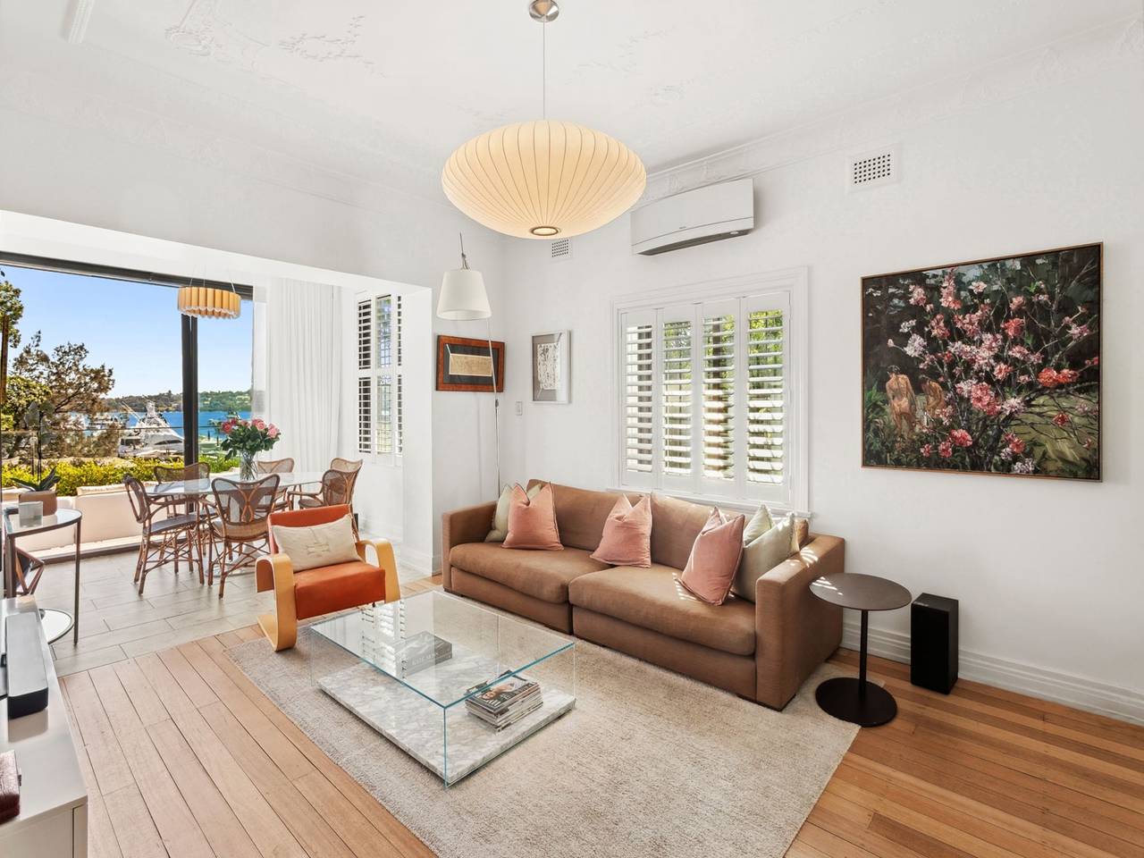 Entire apartment, Superb 2-Bed Apartment Facing Rose Bay Marina in Rose Bay, Sydney