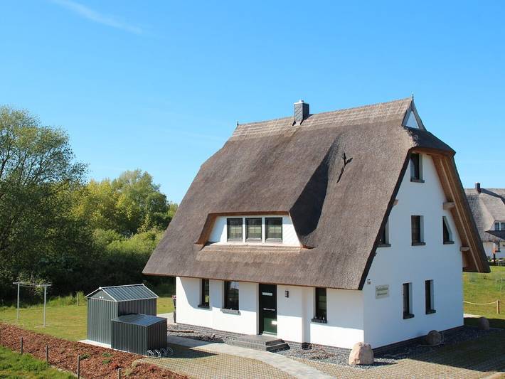 Ferienhaus für 4 Personen, mit Terrasse und Garten sowie Sauna in Dranske