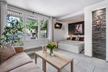 Studio pour 4 Personnes dans Cuers, Région de Toulon, Photo 1