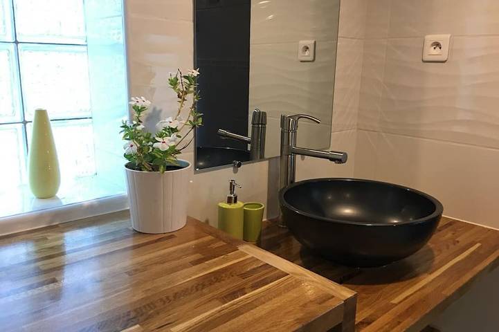 Villa cosy calme +jardin et piscine, pour 3 personnes maxi in Lézignan-Corbières, Côte méditerranéenne (France)