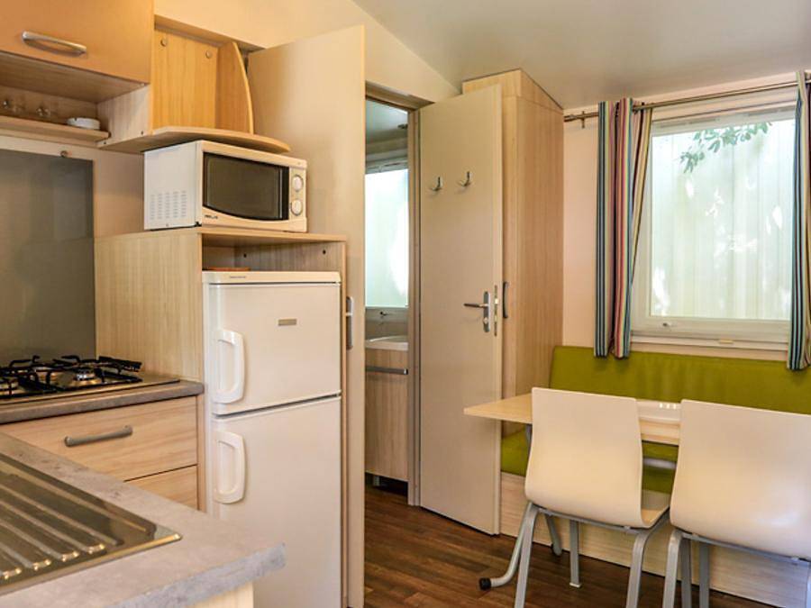 Camping Saint-Pons - Mobilhome 4 personnes - Mobil home Super Vénus - 24m² - 2 chambres - 2 Adultes maxi. + 2 enfants - de 13 ans in Le Lavandou, Parc national de Port-Cros