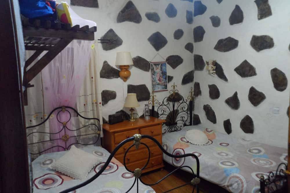 Typical house Canaria, Tejeda with all amenities. in Tejeda, North Gran Canaria