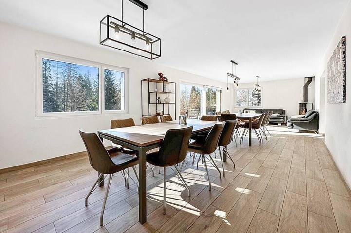 Chalet für 14 Personen, mit Pool und Terrasse sowie Garten - 1