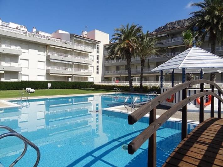Apartamento entero, Apartamento vacacional "Mar D'or 223" con piscina compartida, terrazas y Wi-Fi in L' Estartit, Estartit
