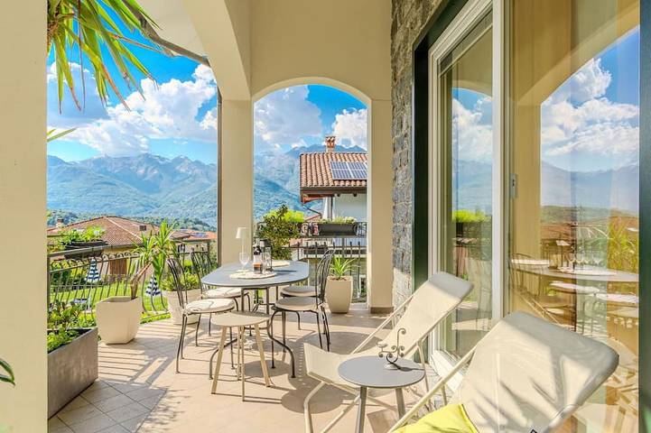 Ferienhaus für 6 Personen, mit Garten in Colico