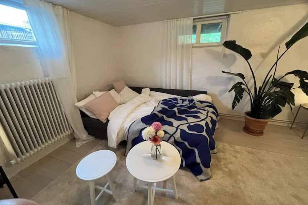 Ganze Wohnung, Spacious & Affordable City Stay – Sleeps 8, Private Garden in Göteborg, Västergötland