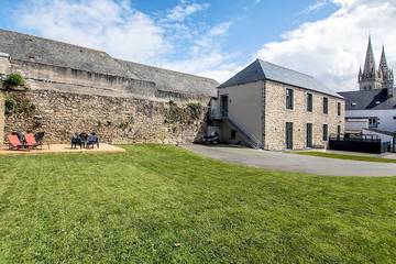 Gîte pour 2 personnes, avec jardin et terrasse à Saint-Pol-de-Léon