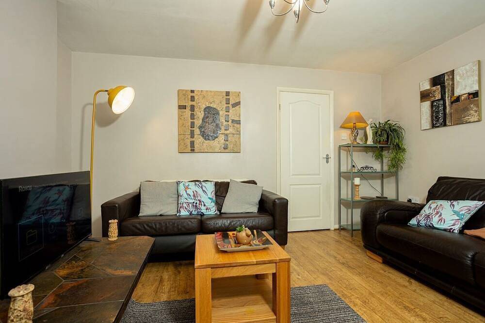Cosy Home in Central Warwick in Warwick, Warwickshire
