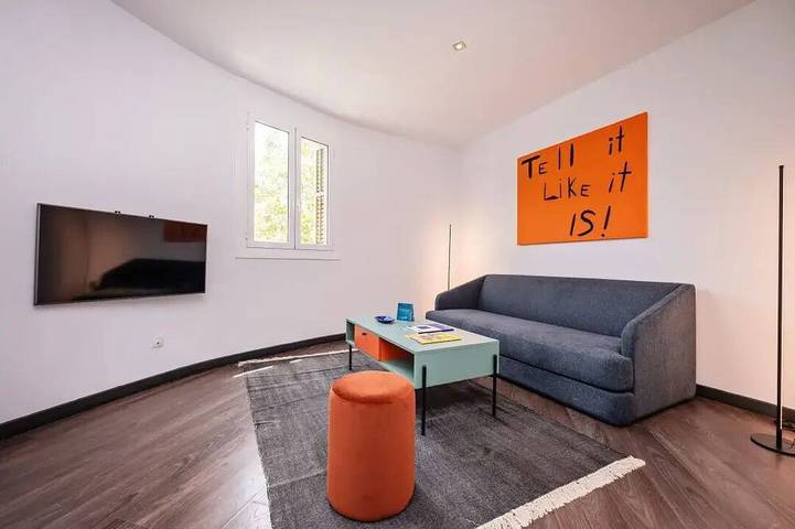Apartament wakacyjny dla 30 osób, z balkon w Barcelona