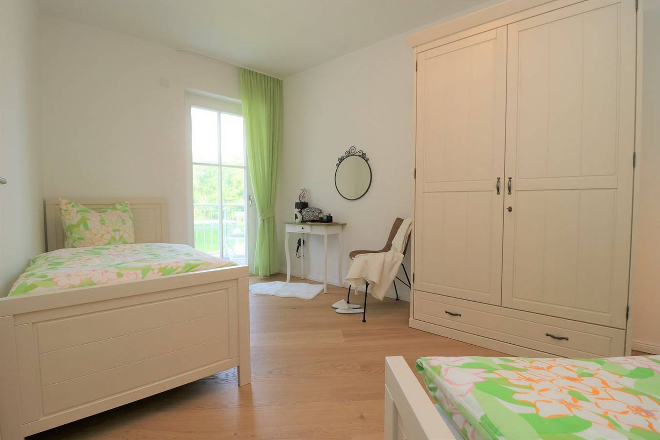 Ganze Wohnung, Strandnahe Ferienwohnung mit Sauna in Wustrow, Fischland
