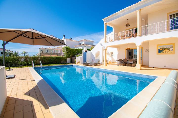 Villa für 6 Personen, mit Whirlpool
