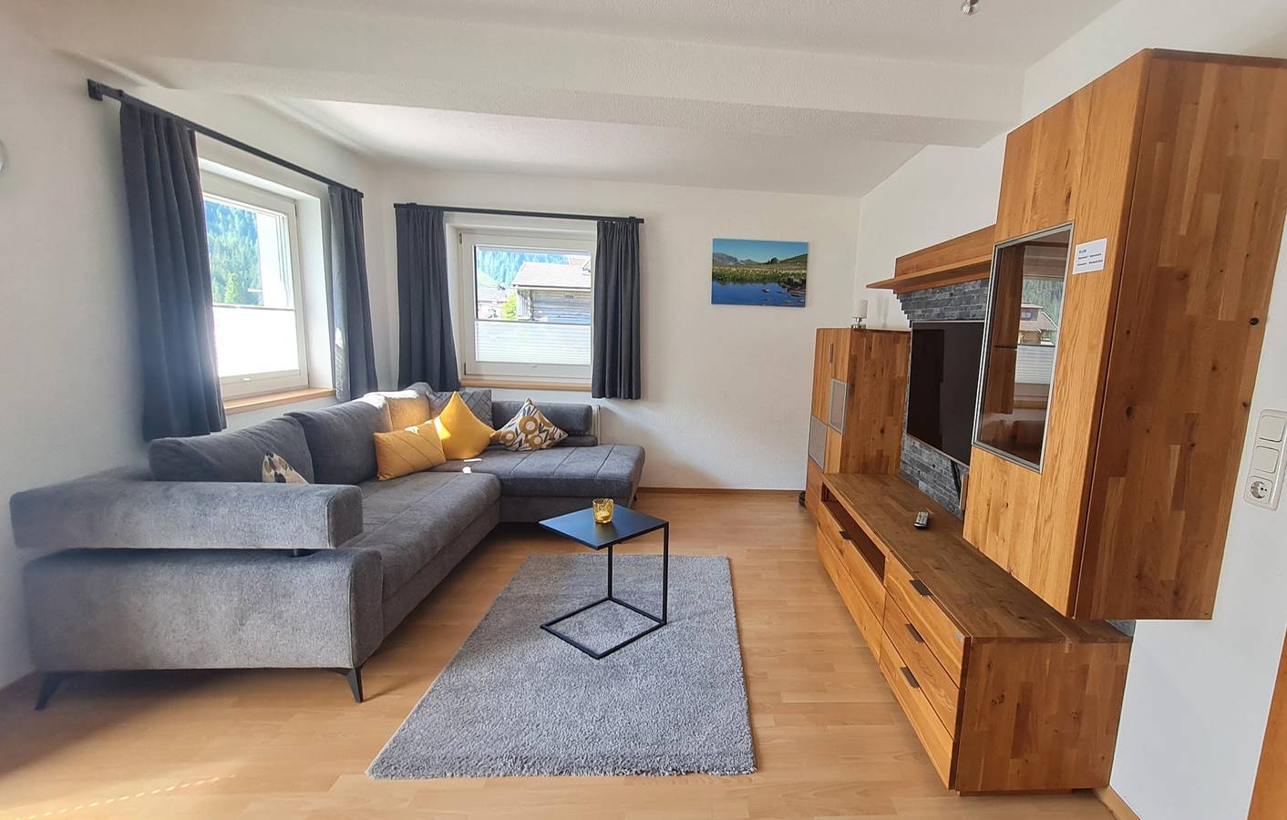 Apartamento inteiro, "Haus Alpenheim Apartment 3" com vista para a montanha, Varanda e Wi-Fi in Madseit, Hintertux