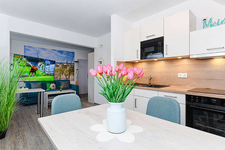 Ferienwohnung für 4 Personen, mit Garten und Terrasse, kinderfreundlich in Bensersiel - 2