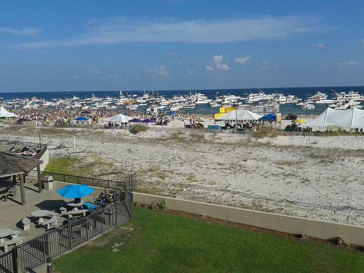 Vacation rental for 4 people, with balcony and hot tub as well as pool in Perdido Key