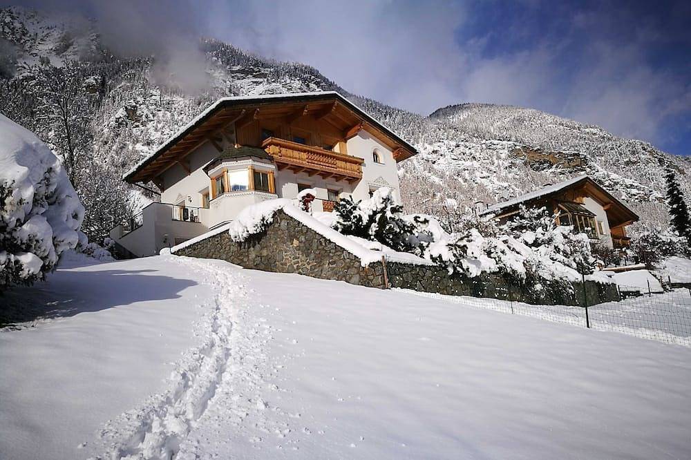 Ganze Wohnung, Apart Verjuna - Ferienwohnung für 2-4 Personen 1 in Pfunds, Bezirk Landeck