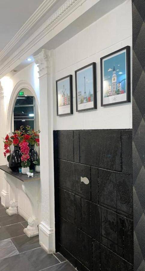 Hôtel pour 3 personnes, avec terrasse et vue dans Gare De Marseille Saint Charles - 3