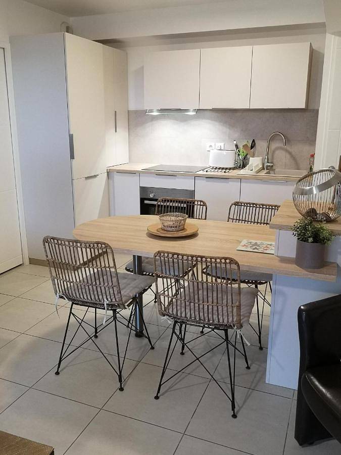 Gîte pour 4 personnes, avec piscine et terrasse dans Office de Tourisme de Palavas les Flots - 2