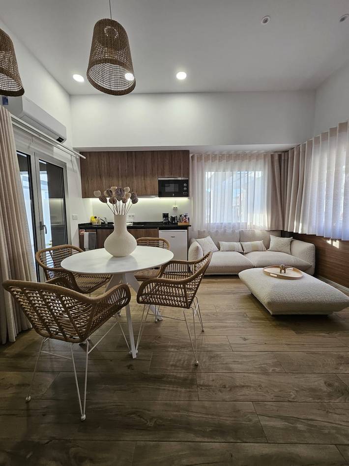 Ganzes Studio, Studio für 2 Personen mit Terrasse in Marinha Grande, Leiria District