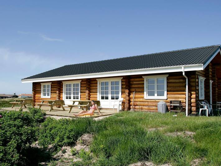 Ferieudlejning for 10 personer, med Jacuzzi og Terrasse i Lild Strand