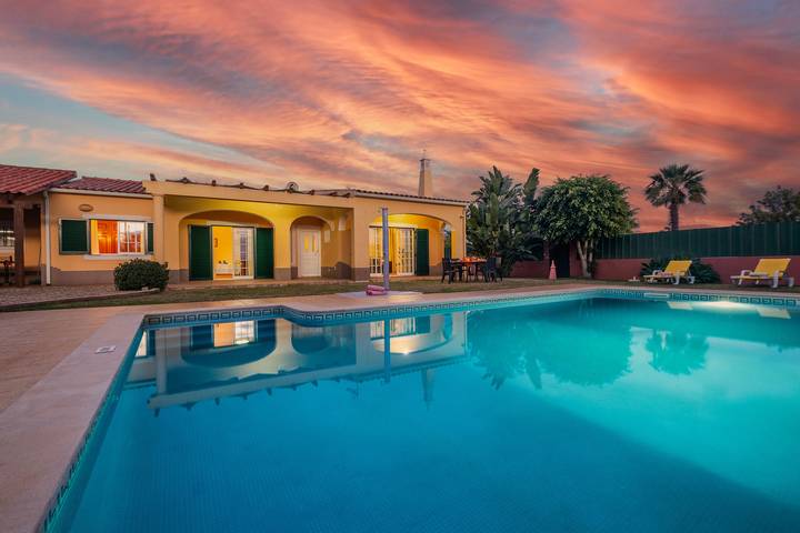 Chalet para 7 personas, con terraza además de jardín y jacuzzi en Algarve - 2