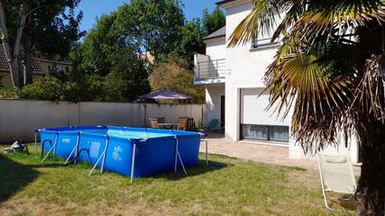 Location de vacances pour 8 personnes, avec vue et jardin, adapté aux familles à Le Perreux-sur-Marne