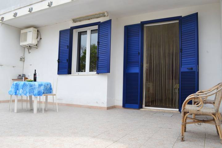 Charming Beachfront House with Spacious Terraces and Garden in San Foca, Melendugno