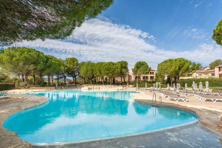 Location de vacances pour 4 personnes, avec jardin et piscine à Mallemort - 2