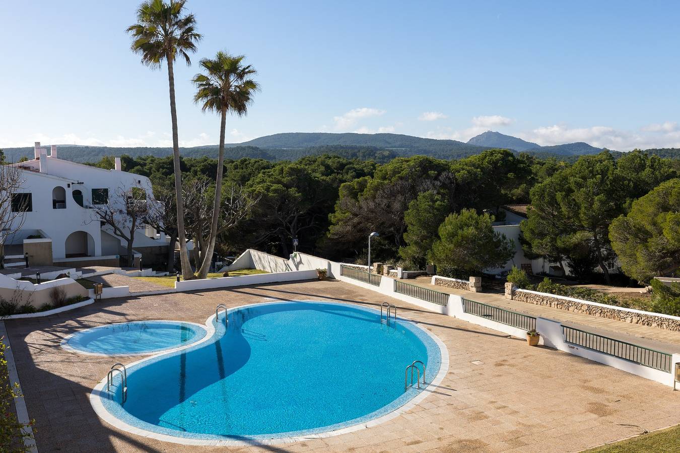 Apartamento entero, Apartamento Gin&Tonic en Son Parc con piscina, pista de pádel y vistas al mar en Son Saura in Son Parc, Es Mercadal