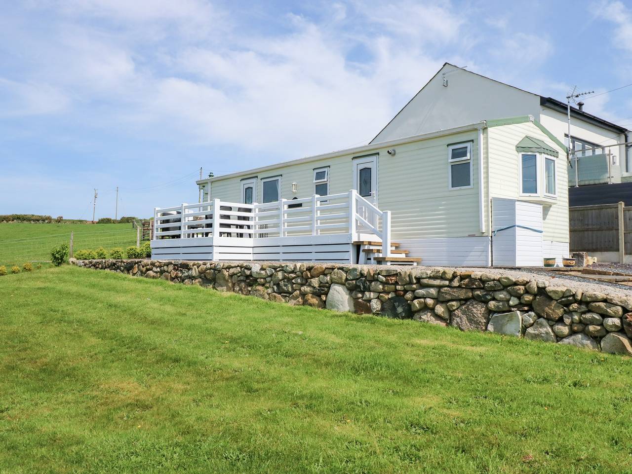 Caravan for 4 People in Gwynedd, North-Wales