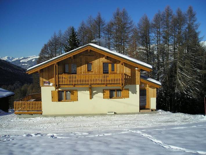 Gîte pour 12 personnes, avec terrasse et sauna